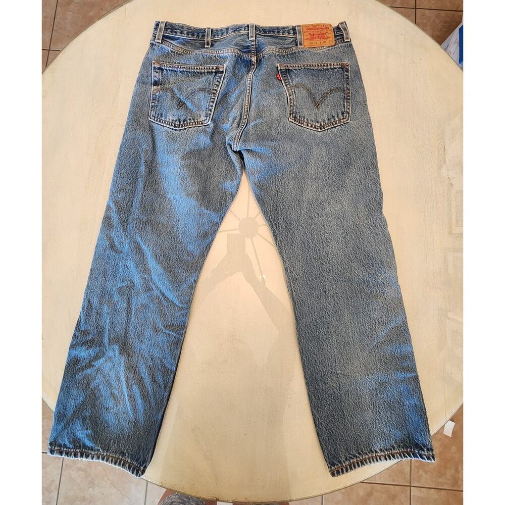 Levis 501 XX Jeans Mens 38x32 Light Wash Denim Button Fly - Picture 1 of 12